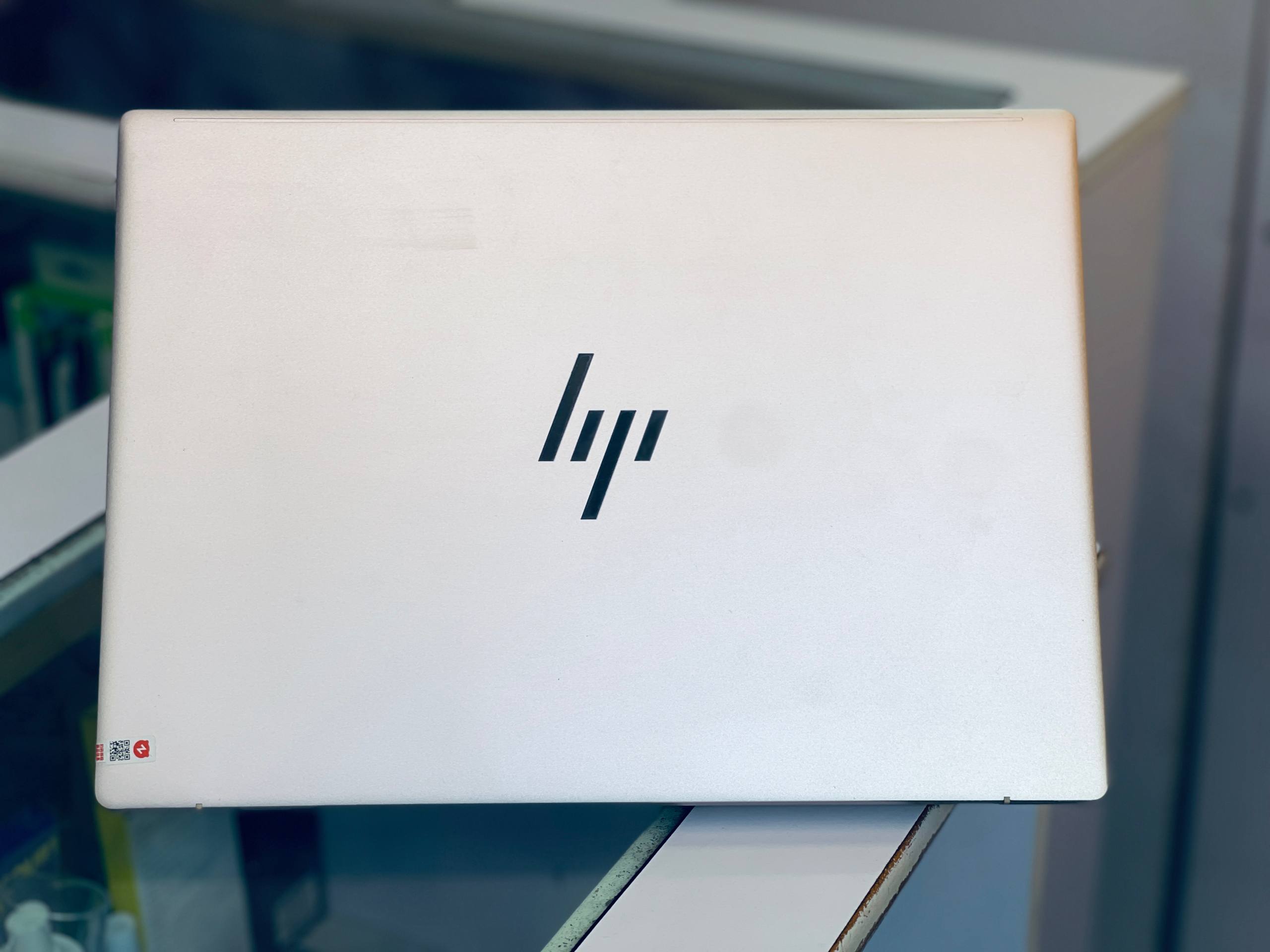 HP Pavilion Plus,Back side view